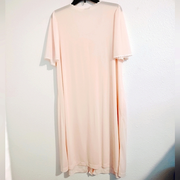 VINTAGE LORRAINE LIGHT PEACH COLOR BUTTON FRONT SHEER NIGHTGOWN - Picture 2 of 7